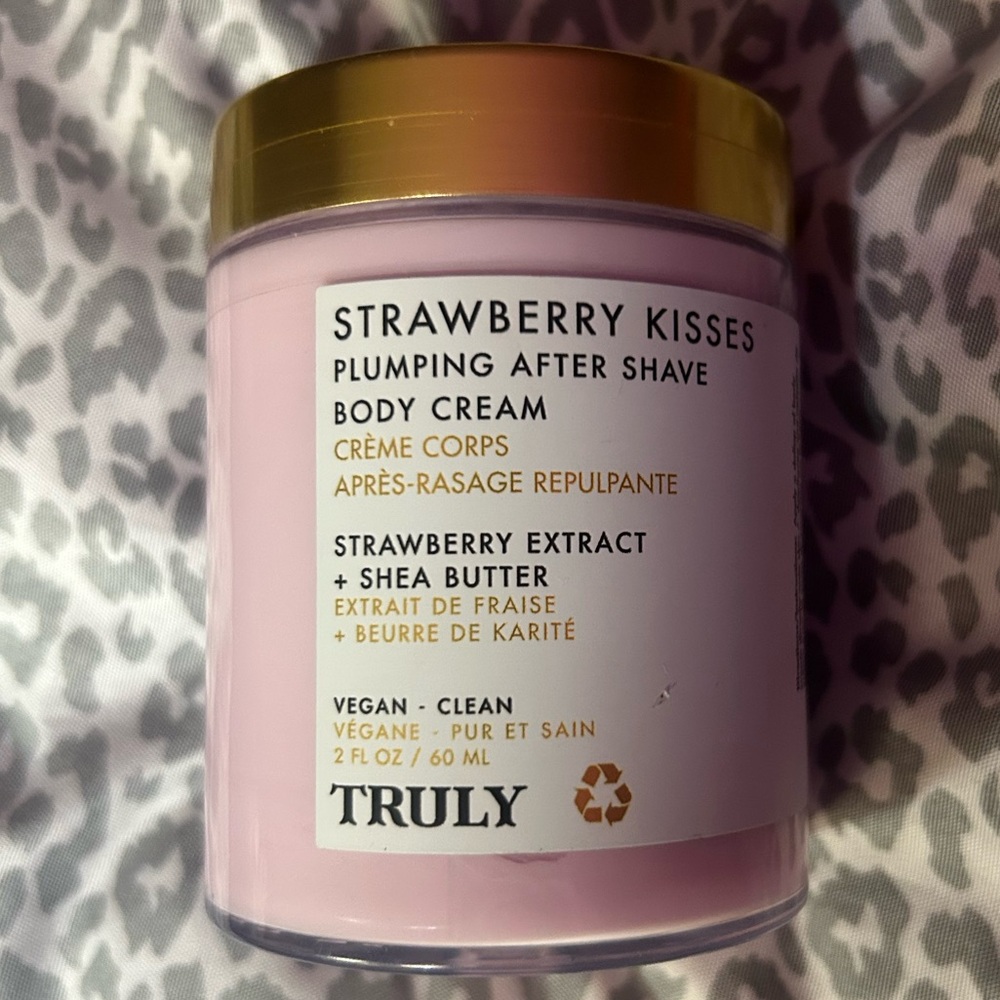 TRULY Strawberry Kisses Body Cream -60ml. Vegan.